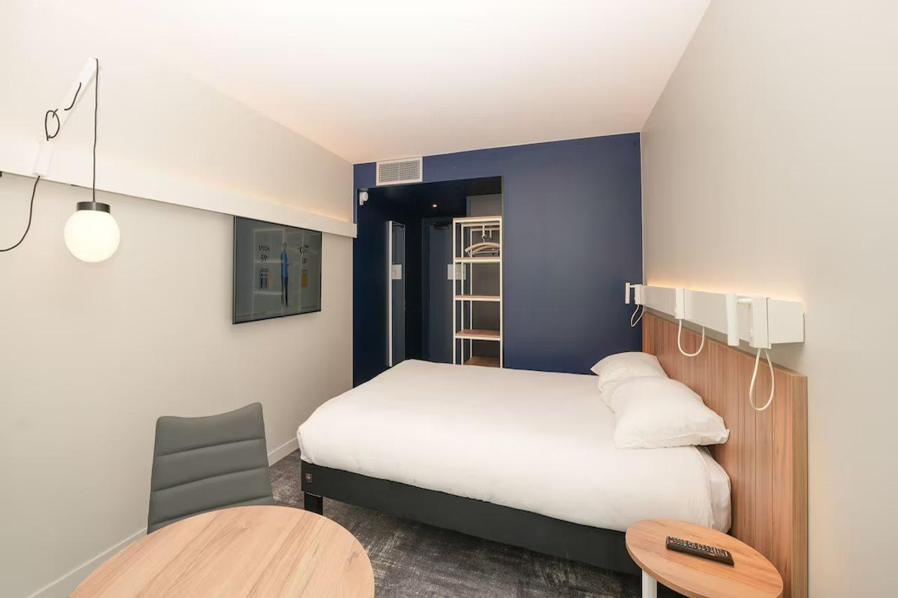 Ibis Paris Gare Montparnasse Catalogne Hotel Exterior foto