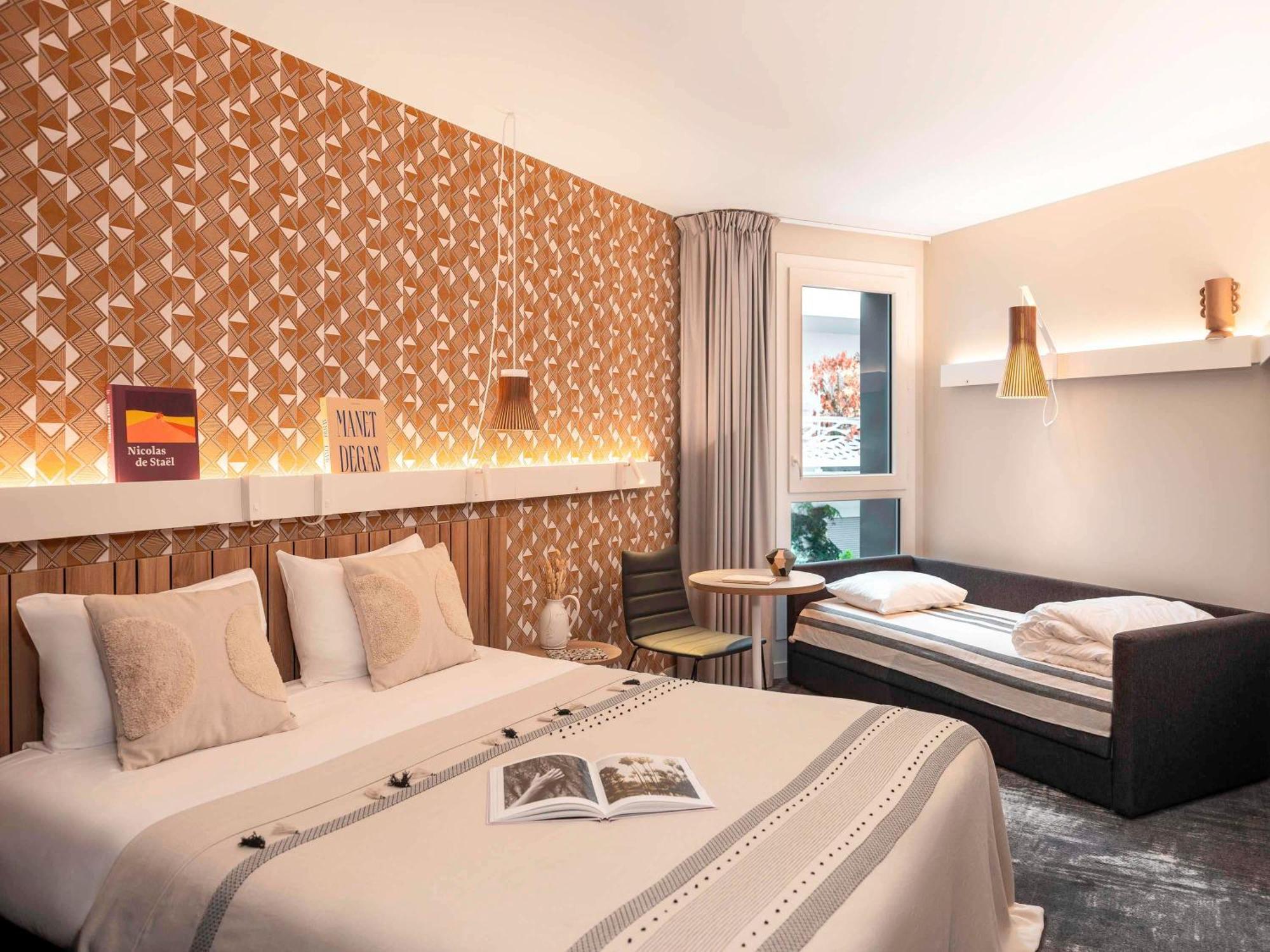 Ibis Paris Gare Montparnasse Catalogne Hotel Exterior foto